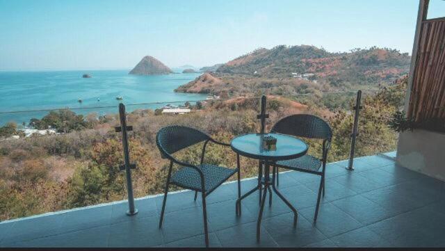 Sunset Hill Hotel Labuan Bajo Eksteriør billede